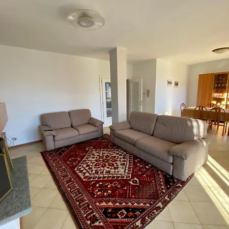 Moroni Villa *